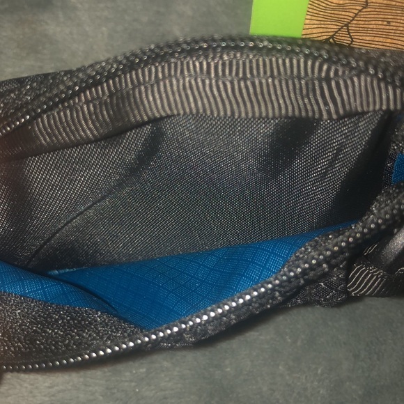 Chums Black and Blue License Holder - Picture 3 of 5